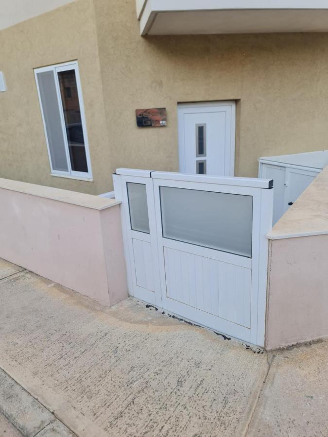 Crescent Corner Apartment St. Paul's Bay Exterior foto