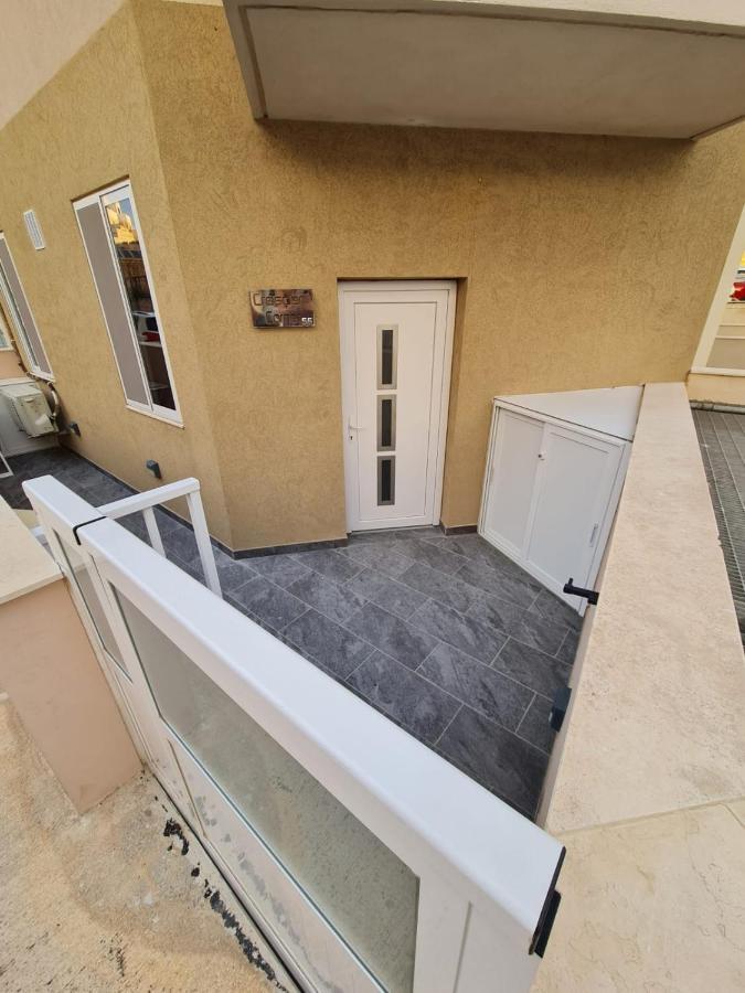 Crescent Corner Apartment St. Paul's Bay Exterior foto